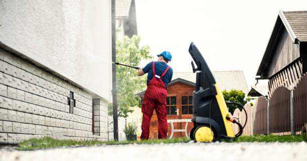 Best Patio and Deck Pressure Washing  in Paramount, CA
